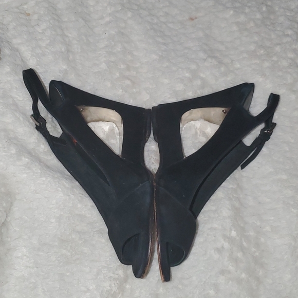 Kors Michael kors S. 8.5 Peep Toe Cut Out Wedge - Picture 3 of 8